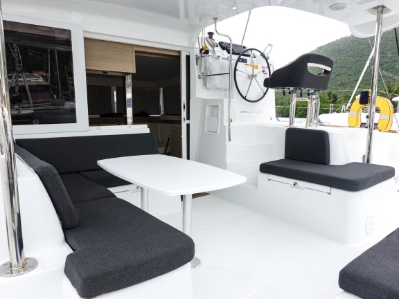 Image of Cloudwalker yacht #18