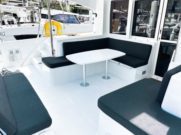 Image of Cloudwalker yacht #19