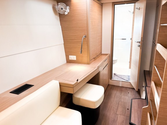 Image of Cloudwalker yacht #28