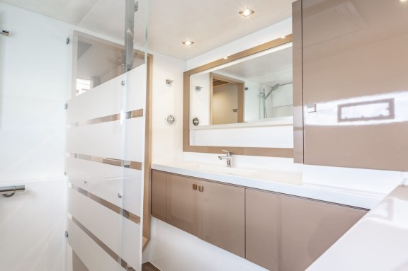 Image of Brown Eyed Girl yacht #26