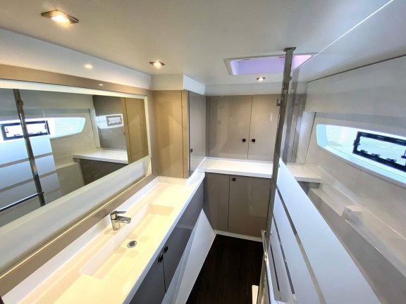 Image of Brown Eyed Girl yacht #22