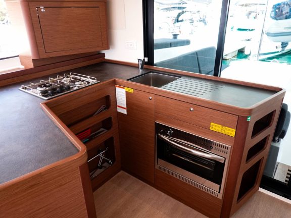 Image of Wanderlust yacht #14