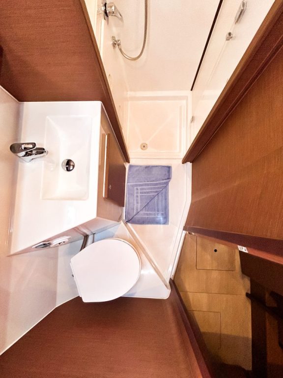 Image of Wanderlust yacht #19