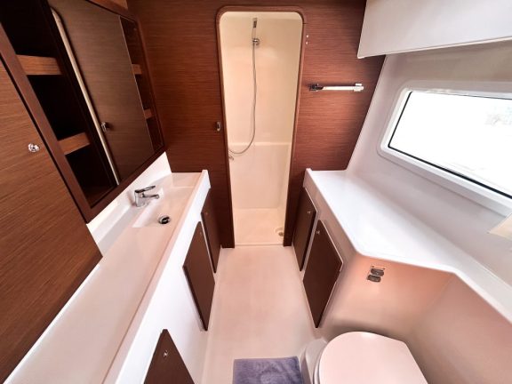 Image of Wanderlust yacht #20