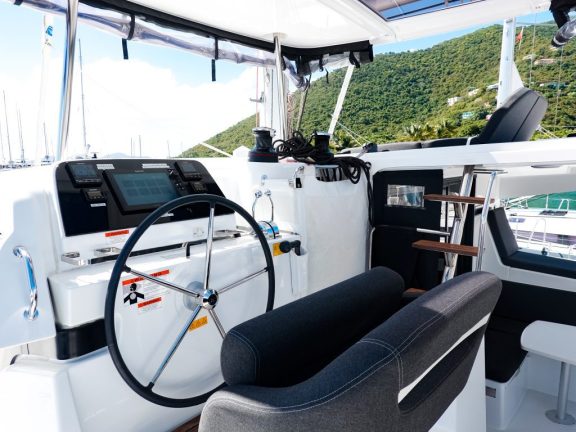 Image of Wanderlust yacht #21