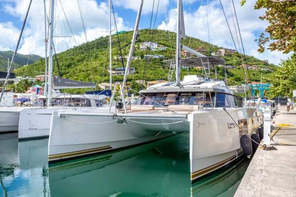 Image of Luna yacht #16