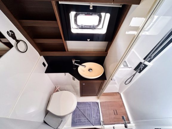 Image of Luna yacht #41