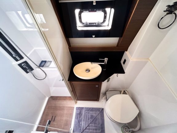 Image of Luna yacht #43