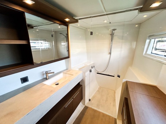 Image of Clearlake III yacht #27