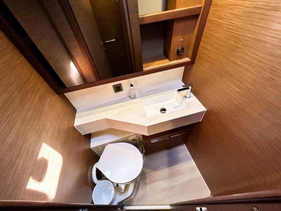 Image of Clearlake III yacht #26