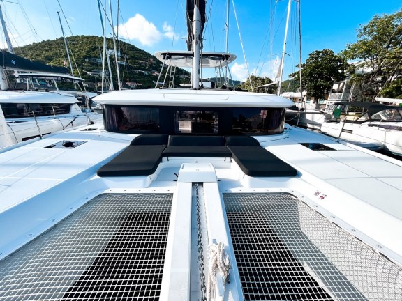 Image of Island Tonic yacht #6