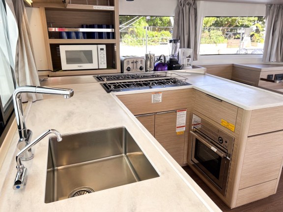 Image of Island Tonic yacht #23