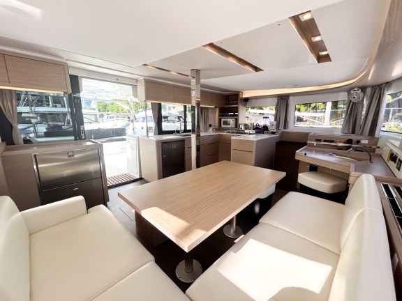 Image of Island Tonic yacht #17