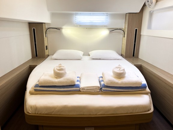 Image of Island Tonic yacht #25