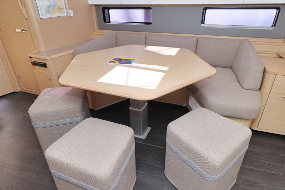 Image of D44-02 yacht #7