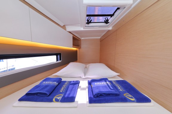 Image of D44-02 yacht #16