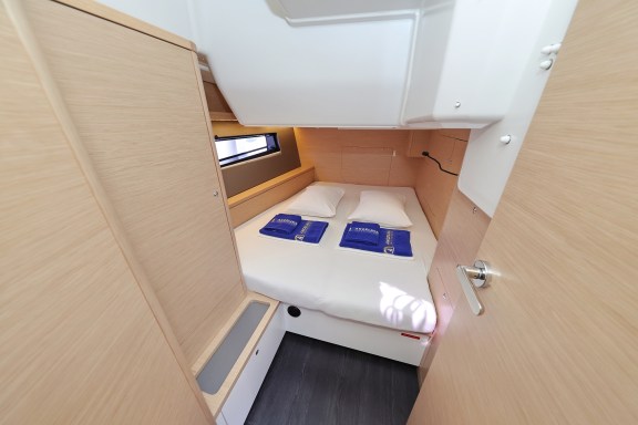 Image of D44-02 yacht #18