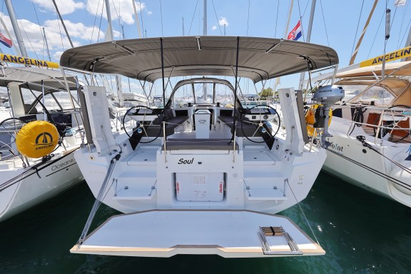 Image of D44-04 yacht #5