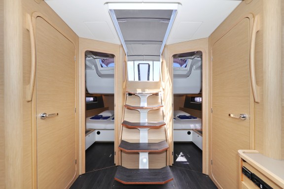 Image of D44-04 yacht #20