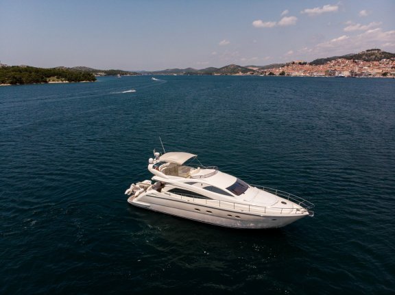 Image of Senza Parole yacht #6