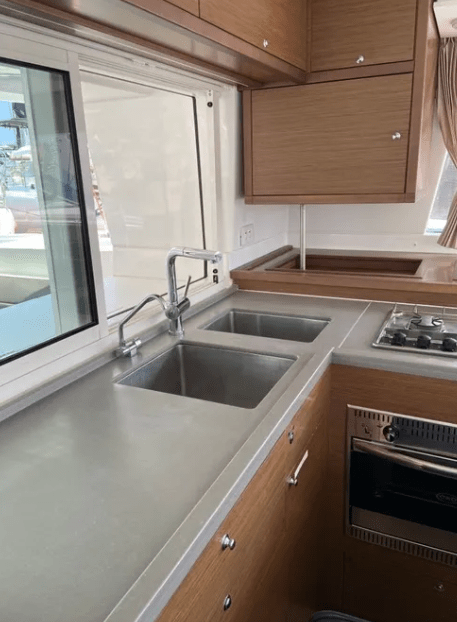 Image of Solstice yacht #9