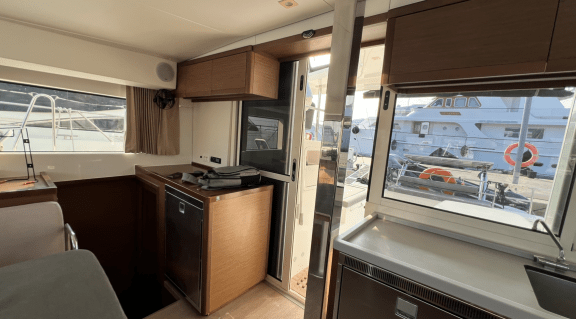 Image of Victor yacht #13