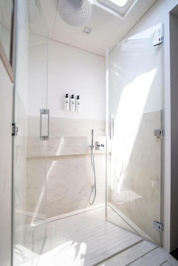 Image of La Desirade yacht #16