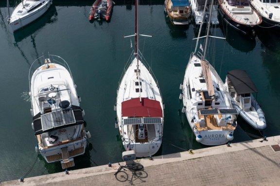 Image of NinaNina yacht #4