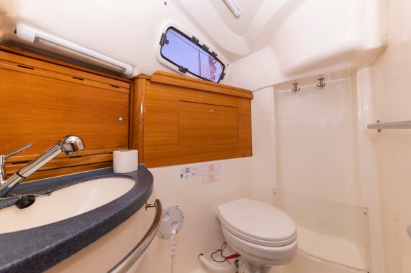 Image of NinaNina yacht #24