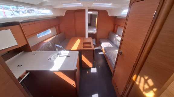 Image of Nala yacht #3
