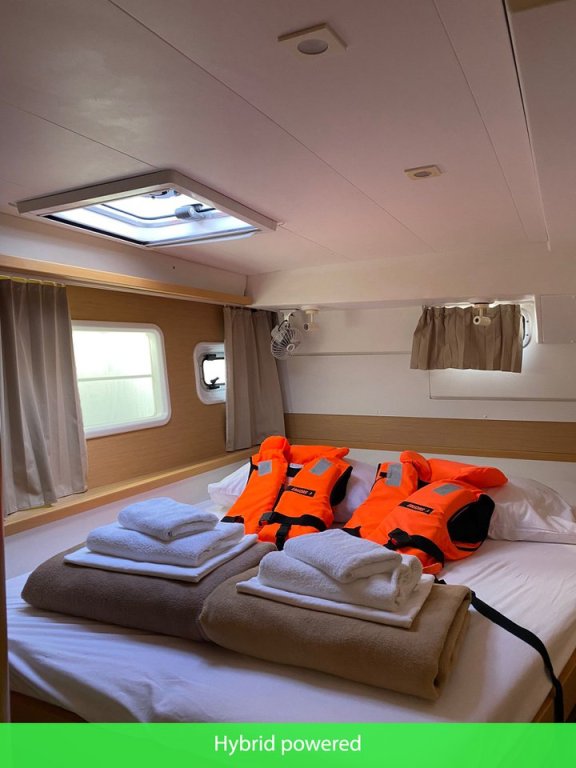 Image of Independent I yacht #28