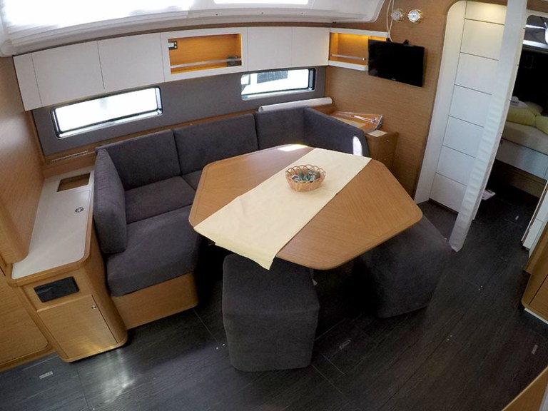 Image of Vera yacht #9