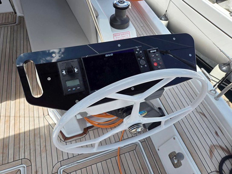 Image of Vera yacht #27