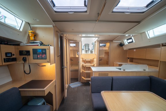 Image of Silver III yacht #9