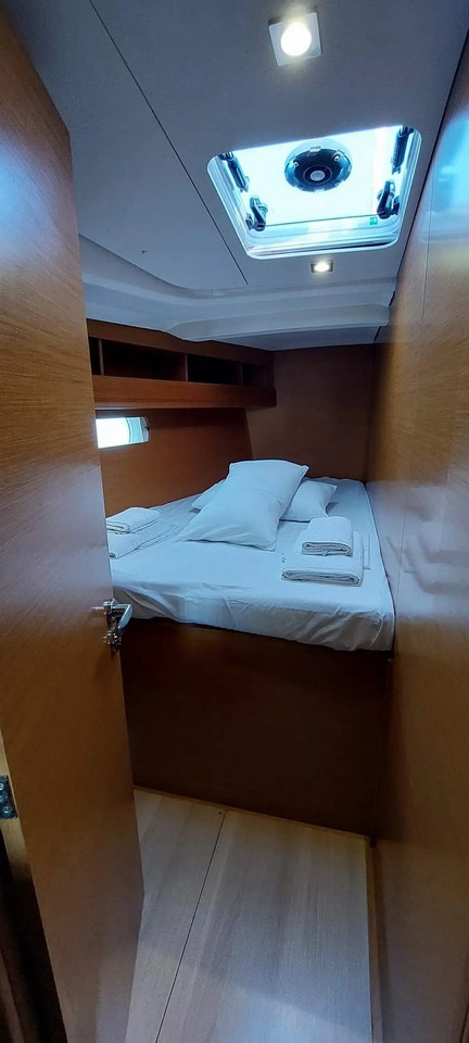 Image of Yolo yacht #12