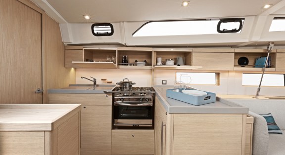 Image of Pebbles yacht #6