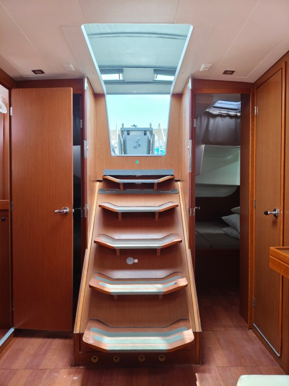 Image of Skiron yacht #24