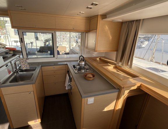 Image of Lu Lu yacht #14