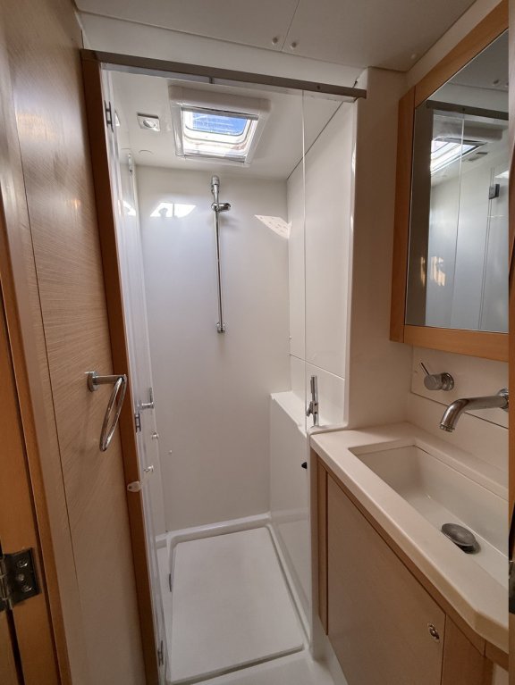 Image of Lu Lu yacht #22