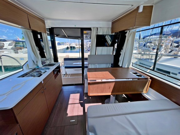 Image of Helios yacht #9