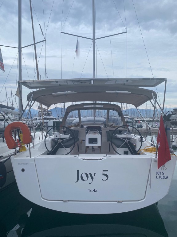 Image of Joy 5 yacht #3