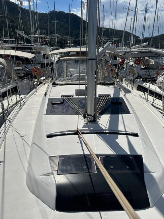 Image of Joy 5 yacht #4