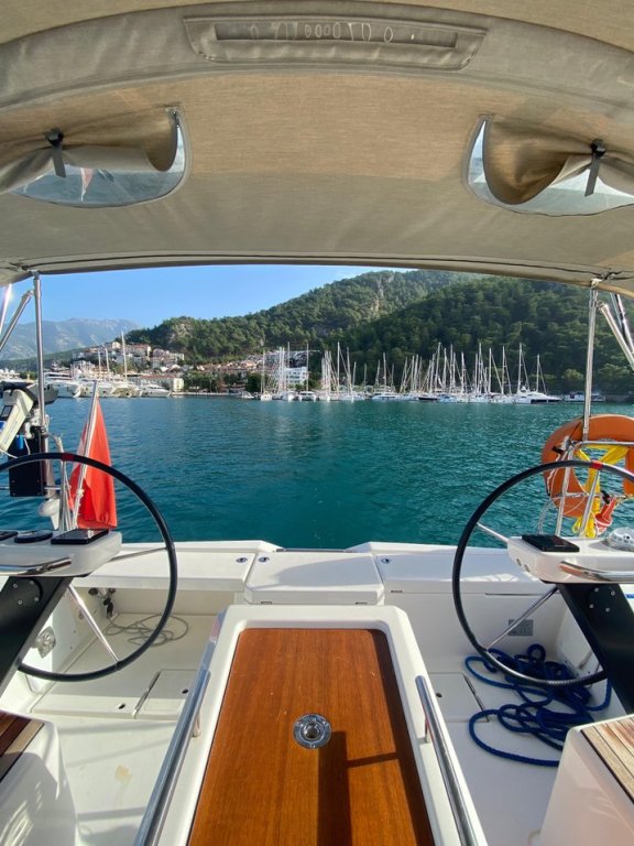 Image of Joy 5 yacht #5