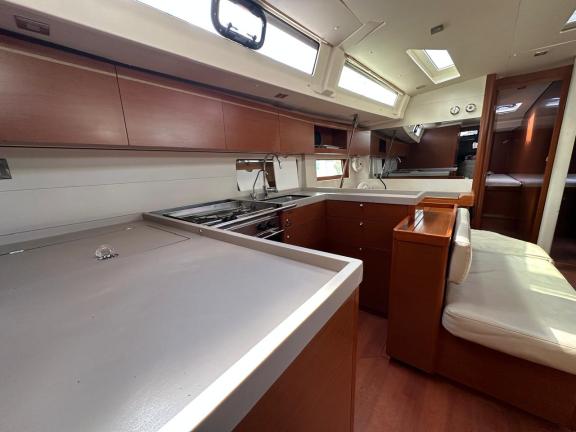 Image of Velvet Dice yacht #5