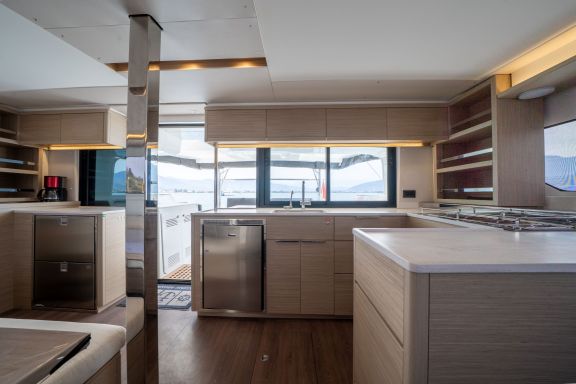 Image of Blue Dream 48 yacht #9