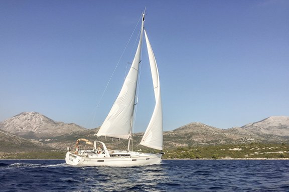 Image of Slide yacht #4