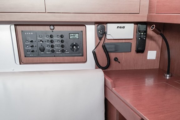 Image of Slide yacht #10