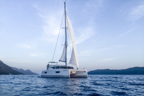 Image of Wave yacht #4