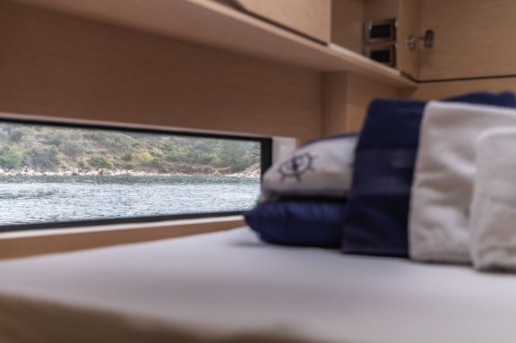 Image of Soumise yacht #24