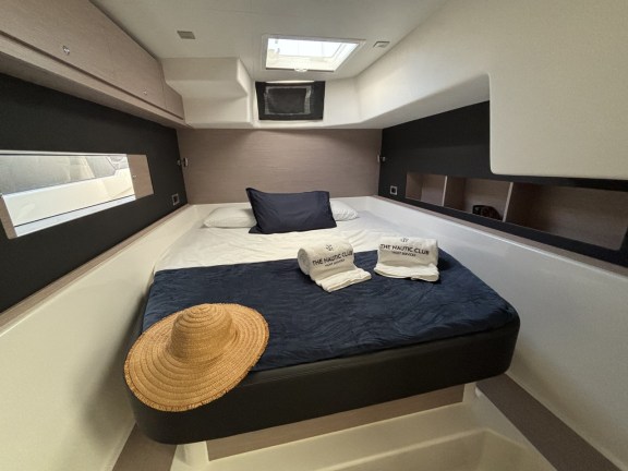 Image of Siente El Mar yacht #12